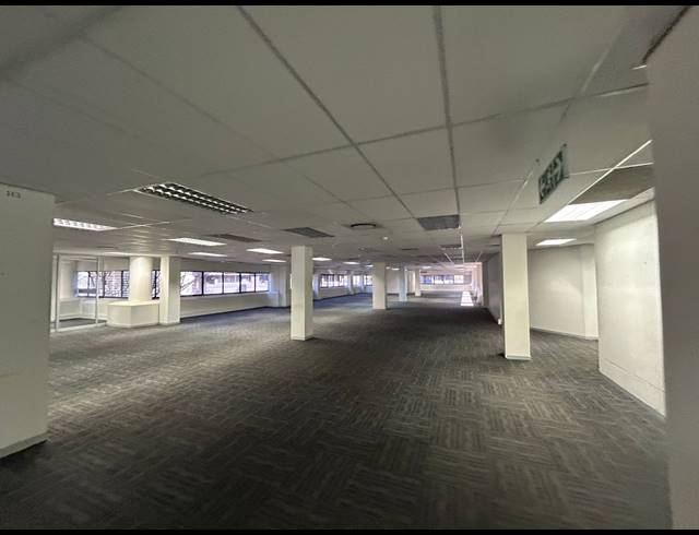 1,929M² OFFICE TO LET IN SANDTON CENTRAL